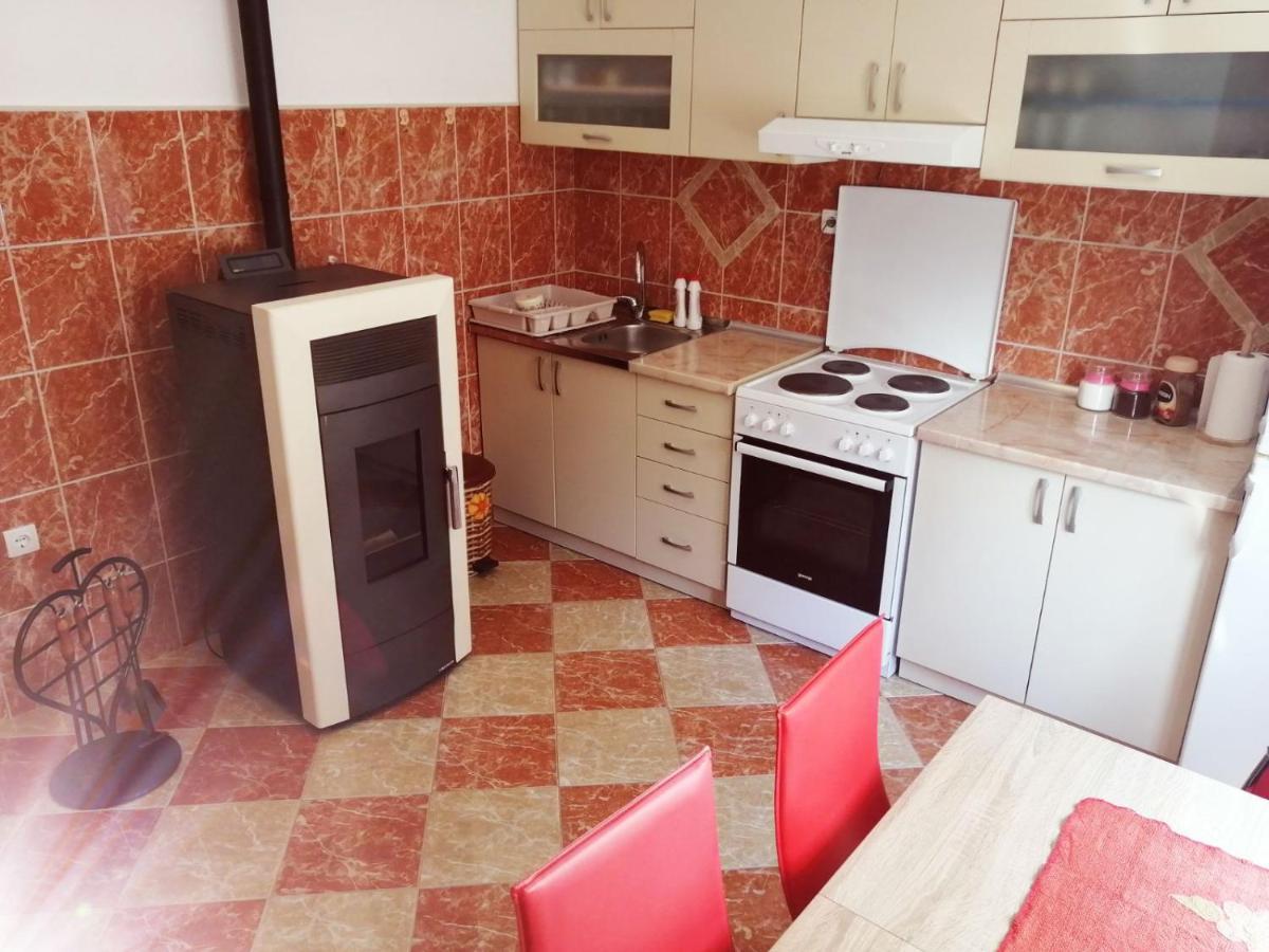 Nemanja Daire Trebin Dış mekan fotoğraf